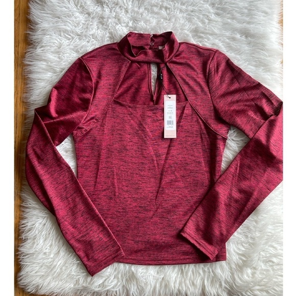 BCBG Women’s Size Medium Fuchsia Cut Out Top NWT $78. - Picture 3 of 10